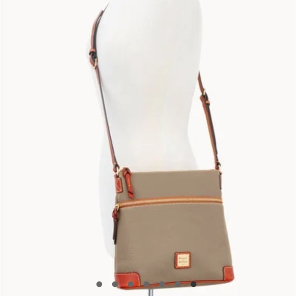 NWT Dooney and Bourke Crossbody bag - Picture 8 of 8